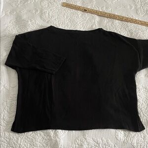 Heavy weight knit black top